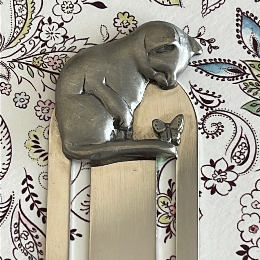Charming Cat and Butterfly BOOKMARK